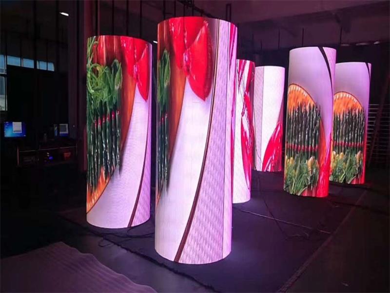 LED圓（yuán）柱顯示屏應用案例